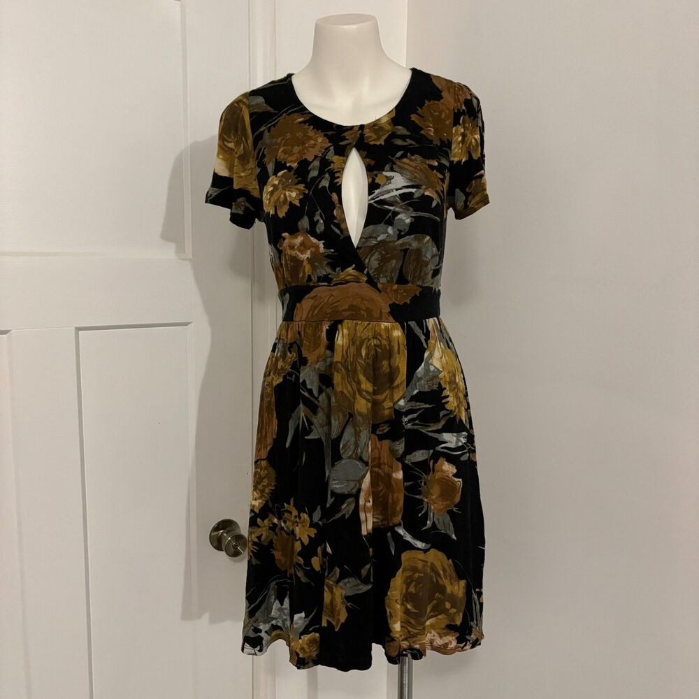 Moon Dark Brown Floral Skater Dress size Medium